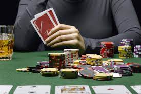 Free Online Poker Guide to How to Beat Stronger Players in Poker Tournaments